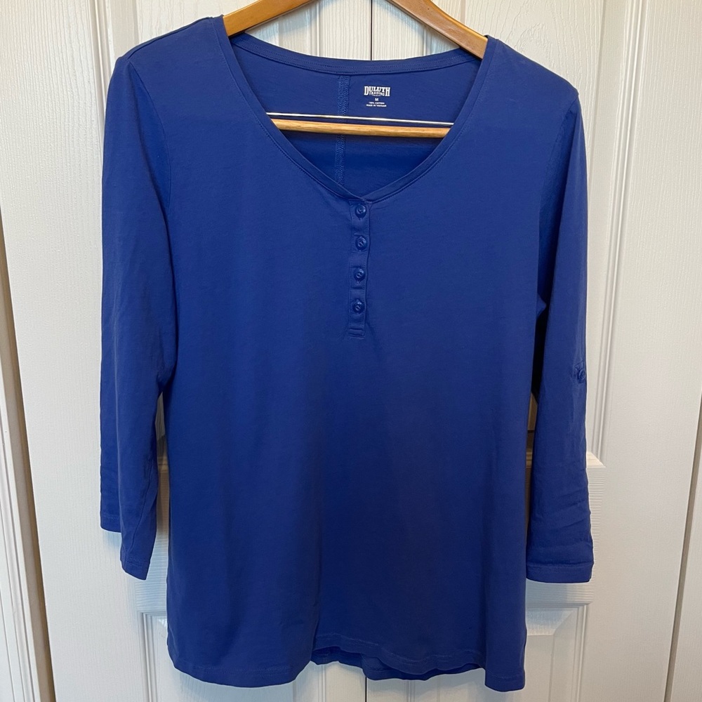 Duluth Trading Women’s Top size Medium